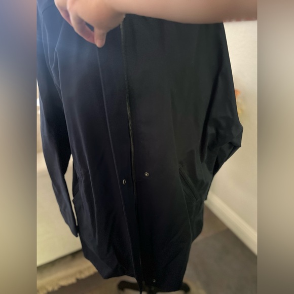 Old Navy - waterproof navy blue mid length rain jacket with hood - Picture 6 of 10
